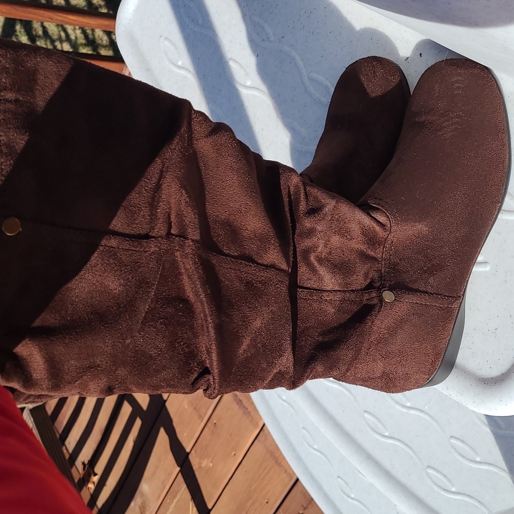 Just a comfy cheap boot